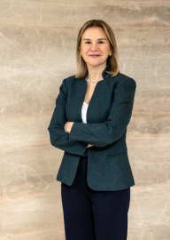 Aydem Yenilenebilir Enerji'nin bağımsız yönetim kurulu üyesi Betül Sarıkaya oldu