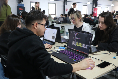 Samsun'da TUA tarafından yapılan Astro Hackhaton yarışması başladı