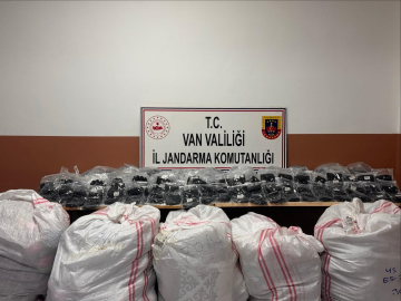 Van'da 5 milyon 800 bin TL'lik gümrük kaçağı eşya ele geçirildi