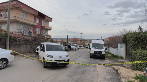 İki oğlunun bıçak ve nacakla saldırdığı baba öldü