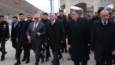 Bakan Bolat, mart ayı dış ticaret verilerini açıkladı (2)