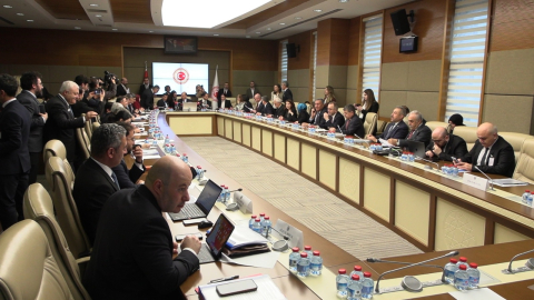 Doğum izni ve sosyal medya düzenlemesi teklifi komisyonda