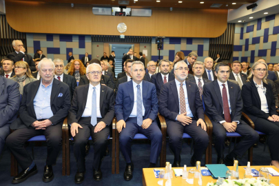 Kamu ve işveren, istişare için İZTO'da buluştu