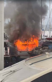 Eski kulüp başkanına ait motoryat, tersanede yandı