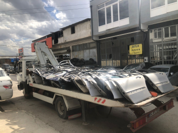 Sakarya'da 'kaçak oto parça' operasyonu