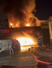 Diyarbakır’da oto tamir dükkanında yangın