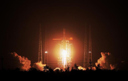 Çin, uzaya yeni internet uyduları gönderdi