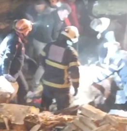 Kastamonu'da ahırın çatısı çöktü; 4 büyükbaş öldü