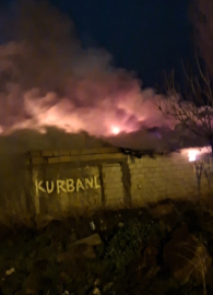 Kayseri’de müstakil ev ve ahırda çıkan yangın söndürüldü