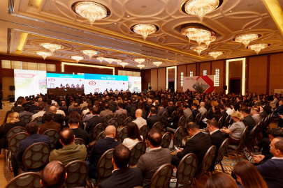 Erdemir, Bursa'da sektör temsilcileri ve iş ortaklarıyla bir araya geldi