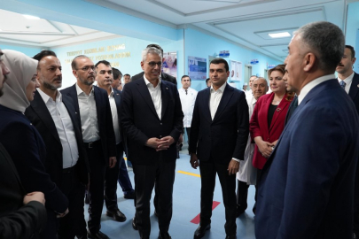 Bakan Memişoğlu, Özbekistan’da Buhara Tıp Merkezi’ni ziyaret etti