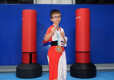 9 yaşındaki Yiğit Efe'nin hedefi, kick boksta Avrupa ve dünya şampiyonluğu