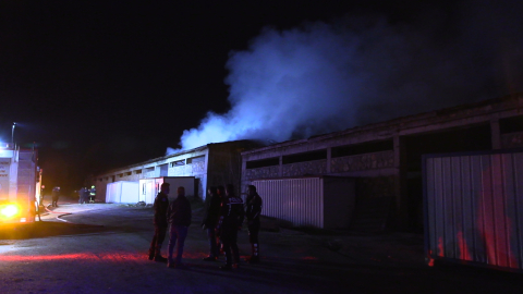 Bolu’da çıkan yangında bir depo kullanılamaz hale geldi