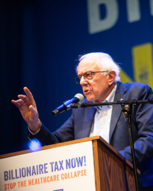 ABD'li Senatör Sanders: Savaş için her zaman para var, eğitim ve barınma için yok