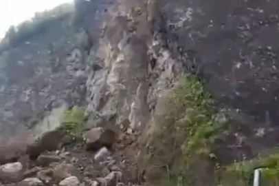 Artvin’de heyelan; yol ulaşım kapandı