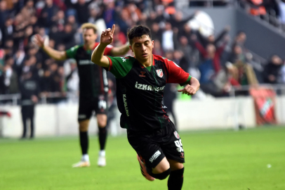 Karşıyaka'nın yeni gözdeleri Berat ve Selim
