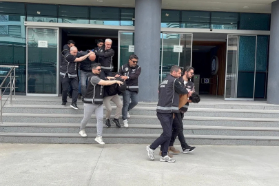 Kıraathane görünümlü kumarhanelerde kadınları kullanıp çiftçileri borçlandırmışlar; 14 gözaltı (2) 