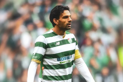Bursaspor'da Muhammet Demir ve Musa Cağıran ile yollar ayrıldı