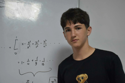 Doruk, Almanya'daki matematik olimpiyatlarında dünya birincisi oldu