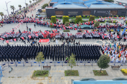 Samsun’da 19 Mayıs kutlamalarında ‘Bayrak Devir Teslim’ töreni