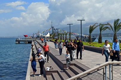 TCG Karpaz savaş gemisi ziyarete açıldı