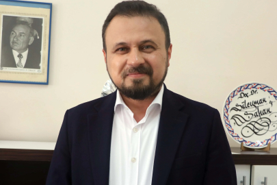 'Sanal medyada sürekli aynı içeriklere maruz kalan bireyler empati yeteneğini yitirebilir'