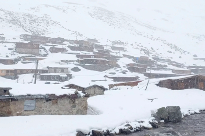 Mayıs ayında Rize’nin yükseklerinde kar yağışı