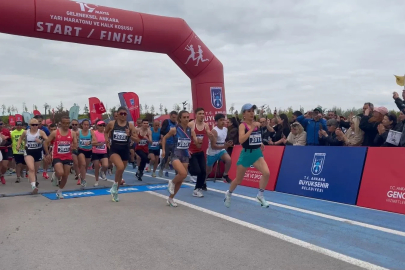 Ankara'da 'Geleneksel 19 Mayıs Ankara Yarı Maratonu' ve 'Halk Koşusu'