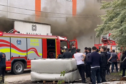Bursa'da koltuk fabrikasında yangın 