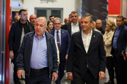 Zafer Partisi Genel Başkanı Özdağ, CHP Genel Merkezi'nde Özgür Özel ile bir araya geldi / Ek fotoğraflar