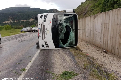 Tokat’ta midibüs ile itfaiye aracı çarpıştı: 4 yaralı