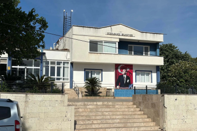 Güzelbahçe Belediye Başkanı gözaltına alındı (3)