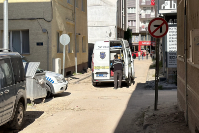 Evde ölü bulundu