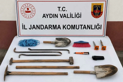 Aydın'da kaçak tarihi eser kazısına suçüstü; 3 gözaltı