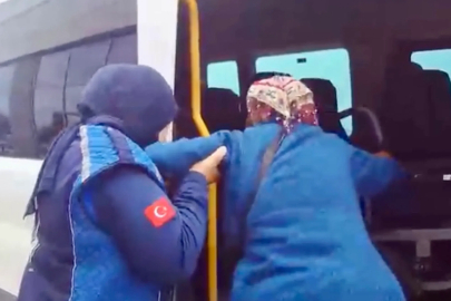 Tekerlekli sandalyesinin aküsü biten hasta kadını zabıta ekipleri hastaneye ulaştırdı
