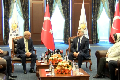 AK Parti ve CHP, 3 bayram sonra bayramlaştı