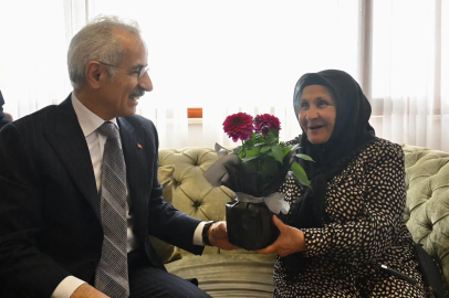 Bakan Uraloğlu: Bayramlar, birlik, beraberlik ve kardeşliği pekiştirir (3)