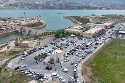 12 bin yıllık geçmişe sahip Hasankeyf'te bayram yoğunluğu/Ek fotoğraflar