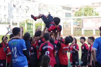 İstanbul Kastamonuspor U13 Takımı şampiyonluğunu ilan etti 