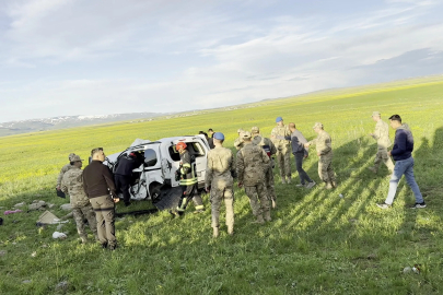 Hafif ticari araç takla attı; 1’i bebek 3 ölü, 4 yaralı