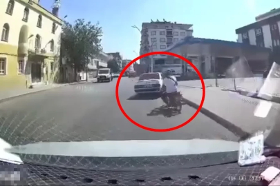 Batman’da motosikletin otomobile çarptığı kaza araç kamerasında
