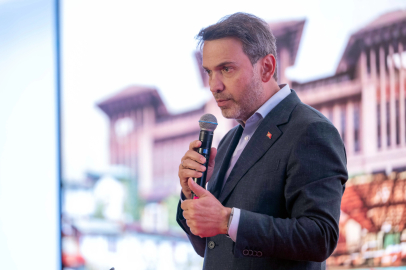 Bakan Bayraktar: Türkiye ve dünyada petrol ve doğal gaz arayarak enerjideki bağımsızlık hikayesini yazacağız