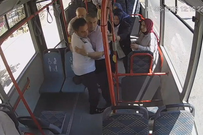 Otobüste fenalaşan yolcusunu güzergahını değiştirip hastaneye yetiştirdi
