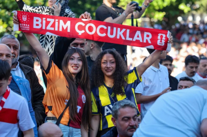 Bursa'da milli maç heyecanı / Ek fotoğraflar