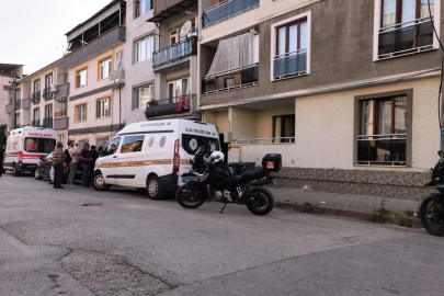 Yalnız yaşadığı evinde ölü bulundu