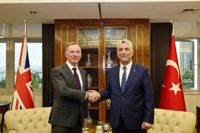 Bakan Bolat, Birleşik Krallık İş ve Ticaret Bakan Yardımcısı'nı kabul etti