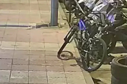 Motosiklet hırsızlığı şüphelisi 120 güvenlik kamerası incelenerek yakalandı
