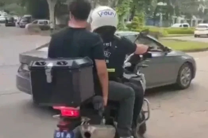 YKS'ye geç kalan öğrencilerin imdadına yunus polisleri yetişti